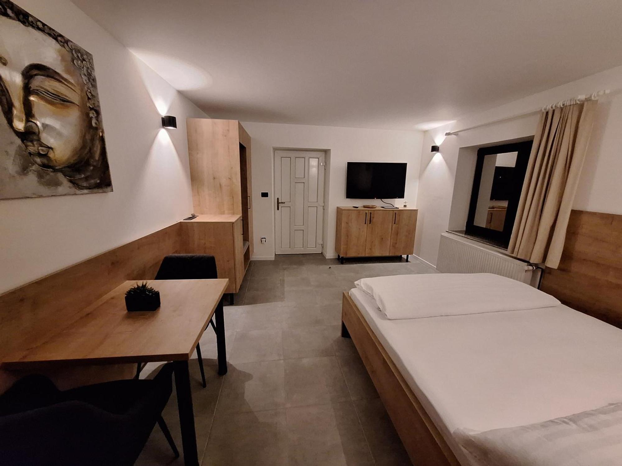 Prenocisca Kralj Apartment Komenda Bagian luar foto